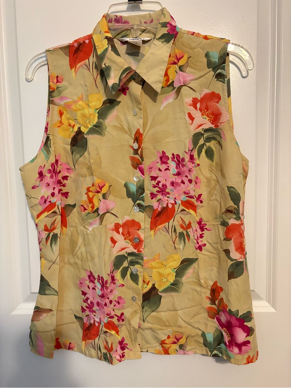 Sleeveless Floral Button-Front Top in Yellow Silk